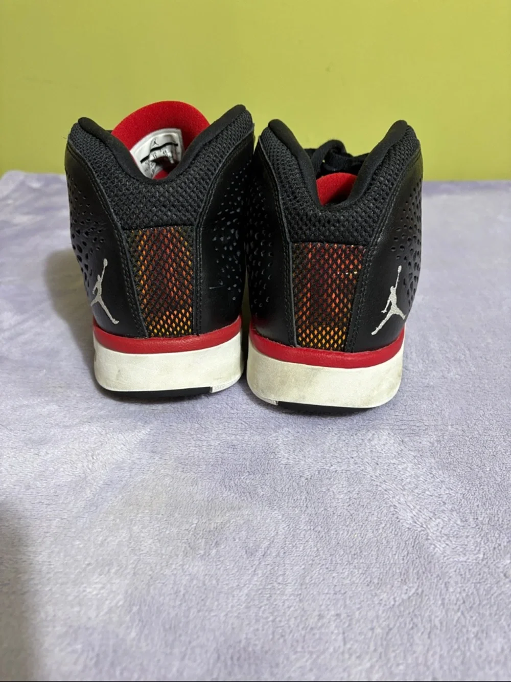 Nike Air Jordan Flight 2015 Bred 768905-001 Men’s Size 12 Black Gym Red